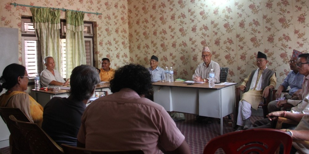 त्रियुगा प्रज्ञा प्रतिष्ठानको पहिलो बैठक : विभाग गठनदेखि वार्षिक कार्यक्रमसम्मको योजना तय