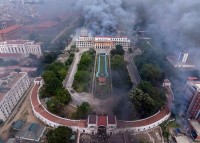 सम्पदाहरू जल्दै गर्दा दुखेको मन