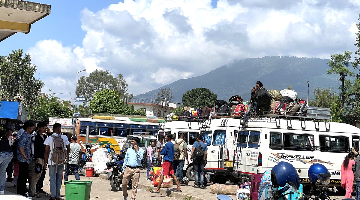 सहरबाट गाउँ जानेको ताँती