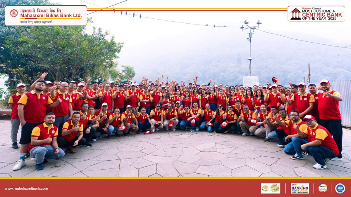 बैकिङ्ग प्रबर्द्धनार्थ फेवातालको किनारमा पदयात्रा 