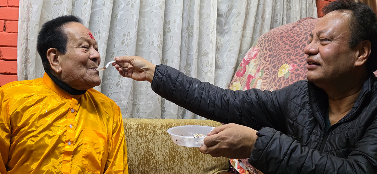 नामी साप्ताहिक