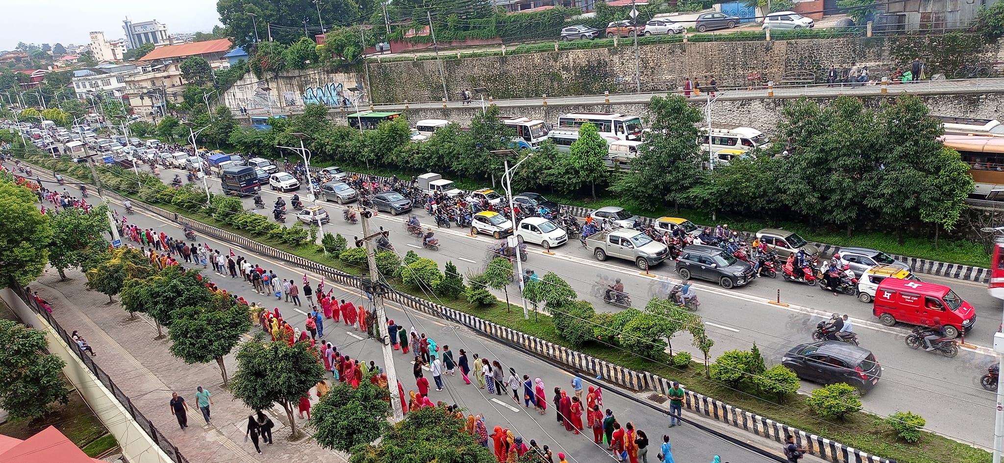 मीटरब्याज विरुद्ध काठमाडाैमा उर्लियाे मानव सागर ‌