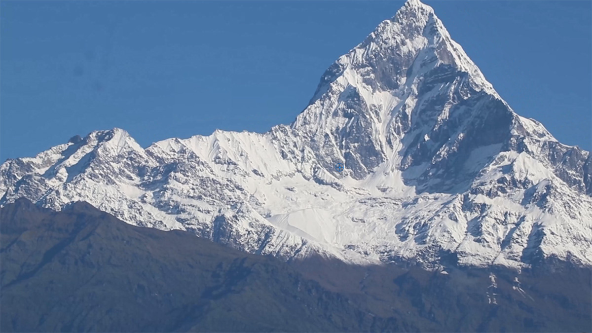 वर्षात रोकिएपछिको हिमश्रृङ्खला