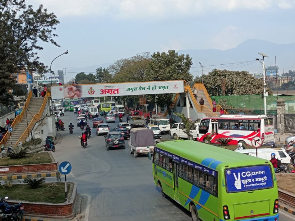 सार्वजनिक यातायातमा अनुगमन नहुँदा सङ्क्रमण बढ्ने खतरा